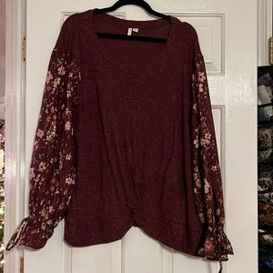 Very pretty blouse with see-through sleeves